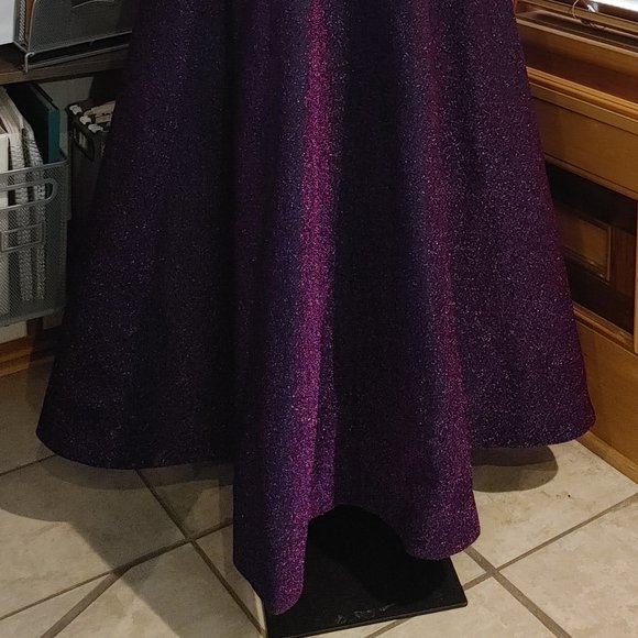 La Femme Mikato Formal Gown - Picture 6 of 12